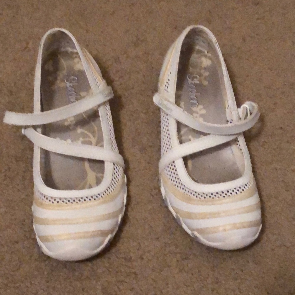 Skechers White and Beige Striped Mary Jane Flats with Cross Straps
